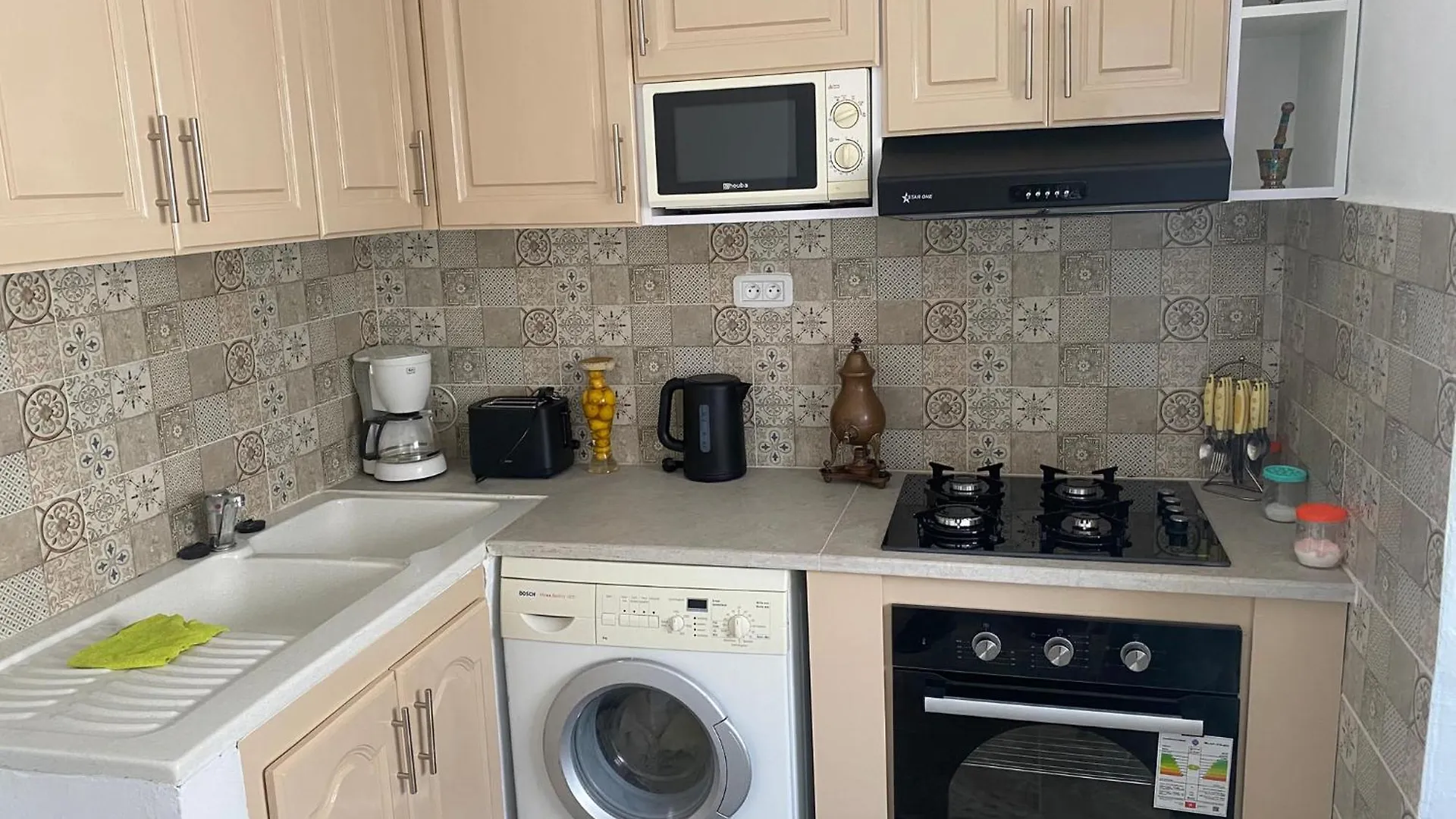 City Apartment Rades Tunis Free Wifi チュニジア